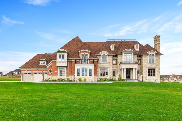35 Amos Drive LQ 3